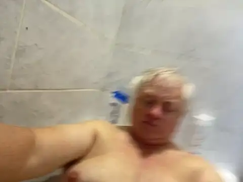 Snapshot of bigbadjon69 chatting on 05.18.26 bigbadjon69 online show from 05.18.26