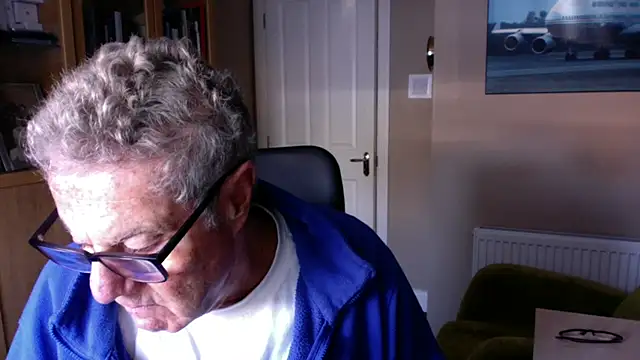 Snapshot of Oldpistolpete chatting on 02.24.25 Oldpistolpete online show from 02.24.25