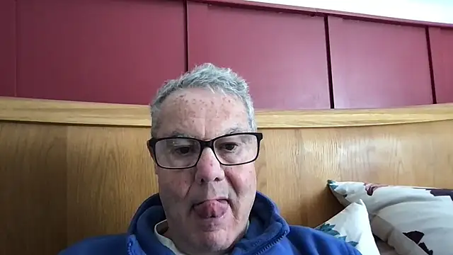 Snapshot of Oldpistolpete chatting on 03.19.25 Oldpistolpete online show from 03.19.25
