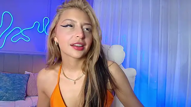 Sofly s online show from 04.12.26