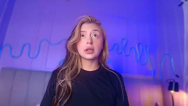 Sofly s online show from 04.29.26