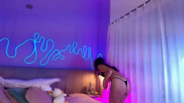 Sofly s online show from 06.05.26