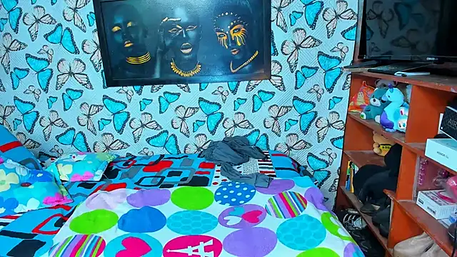 Snapshot of luciana_osorno chatting on 02.24.26 luciana osorno online show from 02.24.26