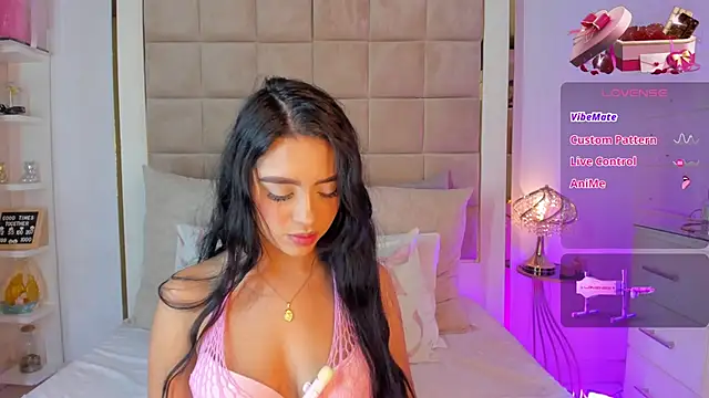 Snapshot of Victoria_adaams chatting on 02.17.25 Victoria adaams online show from 02.17.25