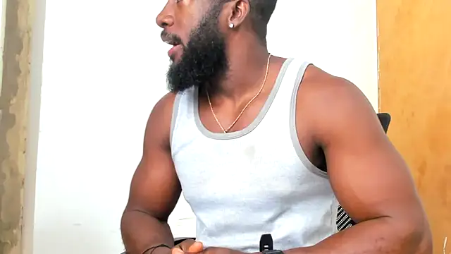 Snapshot of DaleHamilton chatting on 03.05.25 DaleHamilton online show from 03.05.25