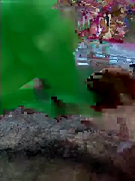 Snapshot of Swift2006 chatting on 09.28.25 Swift2006 online show from 09.28.25