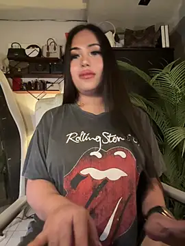 BigDominaMia online show from 03.21.26