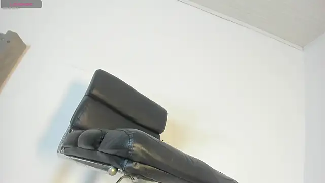 Daniela Coks online show from 07.17.26