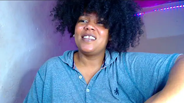 Snapshot of cherry_cleou chatting on 05.23.26 cherry cleou online show from 05.23.26
