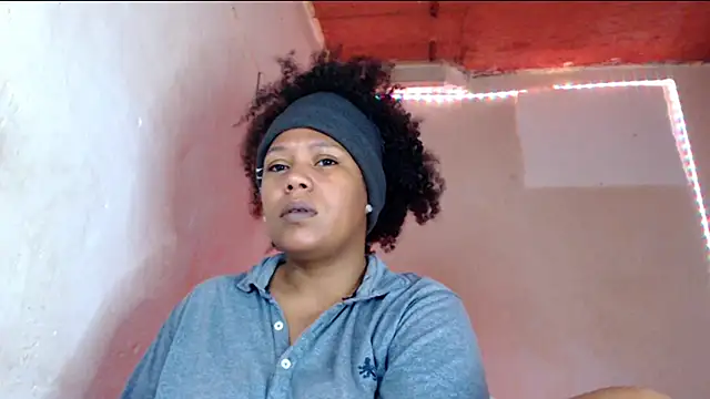 Snapshot of cherry_cleou chatting on 05.25.26 cherry cleou online show from 05.25.26