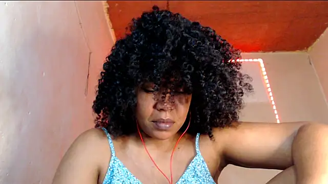 Snapshot of cherry_cleou chatting on 05.26.26 cherry cleou online show from 05.26.26