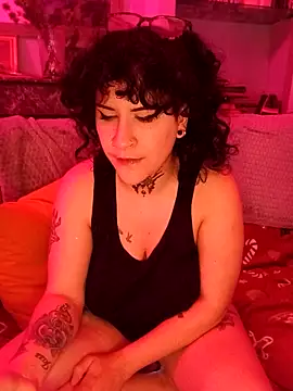 callmelouve online show from 11.22.25