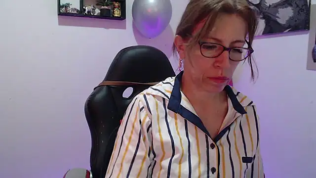 Chayla Ruiz online show from 03.19.25