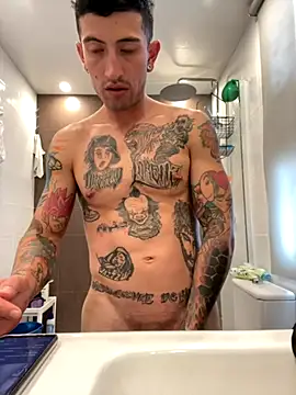 Snapshot of wethkisses chatting on 10.09.25 wethkisses online show from 10.09.25