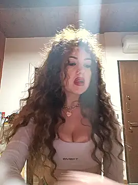Snapshot of CurlyElisa chatting on 04.25.26 CurlyElisa online show from 04.25.26