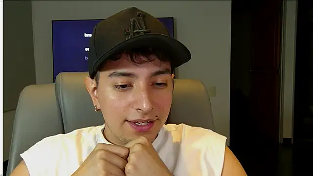 Jhoan saenz online show from 10.08.25