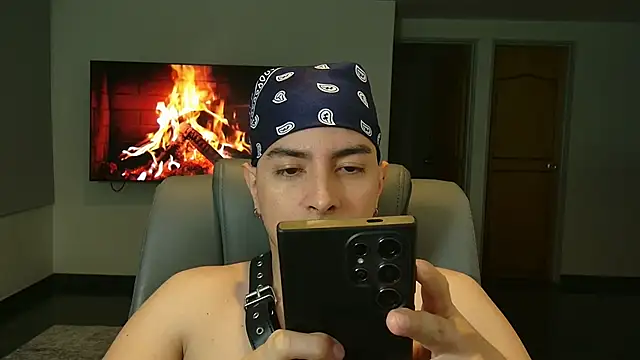 Jhoan saenz online show from 10.16.25