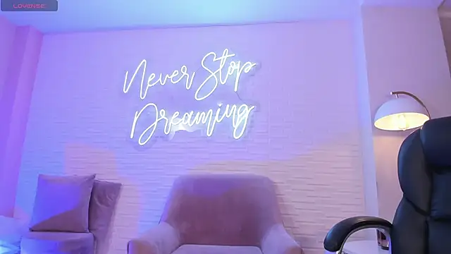 JadeEvansX online show from 01.23.25