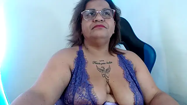 NAILAH SANZ online show from 09.30.25