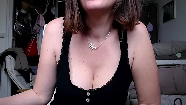 FunnyAly online show from 05.04.26