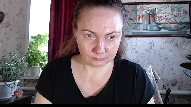 EmilyDoth online show from 05.04.26