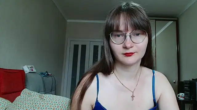 Snapshot of KiraGoldens chatting on 06.02.26 KiraGoldens online show from 06.02.26