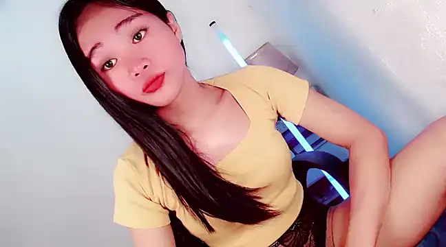 Snapshot of amomentoflust69 chatting on 12.22.24 amomentoflust69 online show from 12.22.24