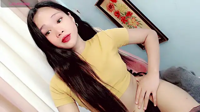amomentoflust69 online show from 05.28.26