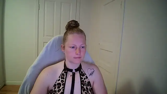 Girlnina-1995 online show from 05.19.26