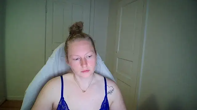 Girlnina-1995 online show from 05.20.26