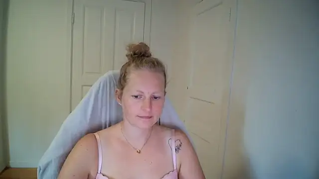 Girlnina-1995 online show from 07.20.26