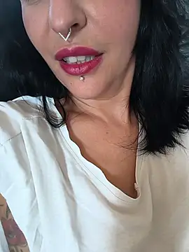 Snapshot of Masha_Real_84 chatting on 07.27.26 Masha Real 84 online show from 07.27.26