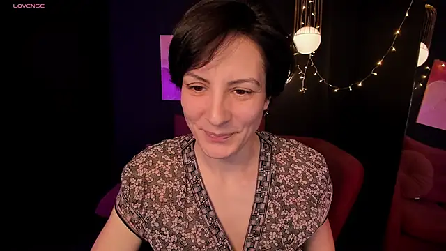 LorenDaze online show from 02.08.25