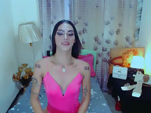 Snapshot of ELLIZABETHFORCUMXX chatting on 01.09.26 ELLIZABETHFORCUMXX online show from 01.09.26