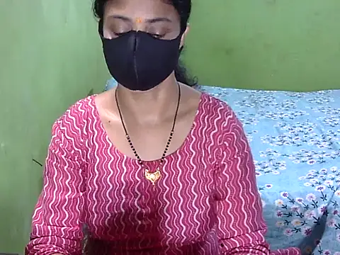 Snapshot of Indian_Horny_Wife chatting on 05.15.26 Indian Horny Wife online show from 05.15.26