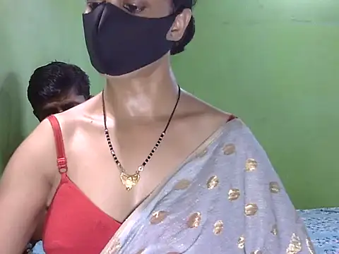 Snapshot of Indian_Horny_Wife chatting on 06.25.26 Indian Horny Wife online show from 06.25.26