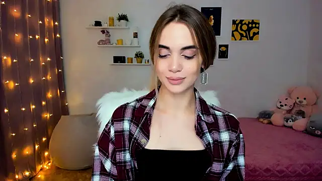 Snapshot of aPieceOfJoy chatting on 12.06.24 aPieceOfJoy online show from 12.06.24