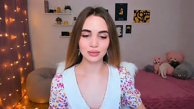 Snapshot of aPieceOfJoy chatting on 02.08.25 aPieceOfJoy online show from 02.08.25