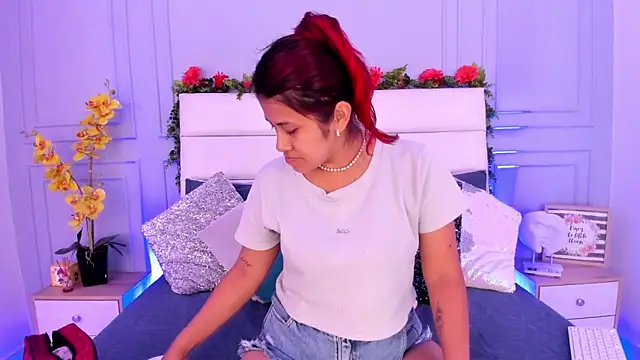 Karlagonzales  online show from 03.10.25