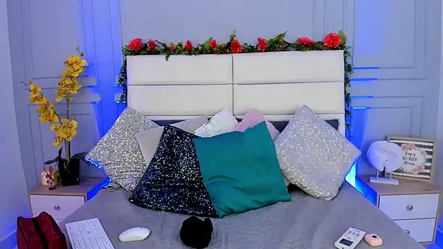 Karlagonzales  online show from 03.12.25