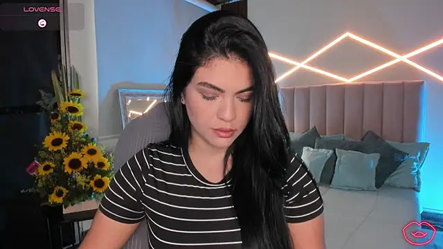 Veronicalanx1 online show from 02.24.26