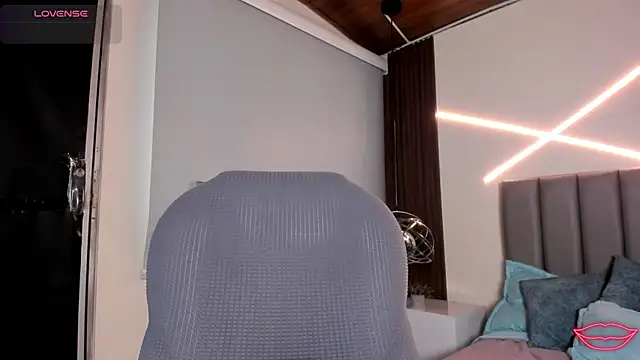 Veronicalanx1 online show from 03.24.26