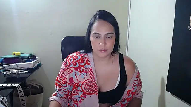 kendall 52 online show from 02.05.25