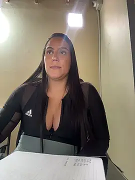 kendall 52 online show from 03.06.26