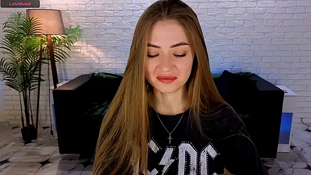 Adelyna Bird online show from 03.09.25