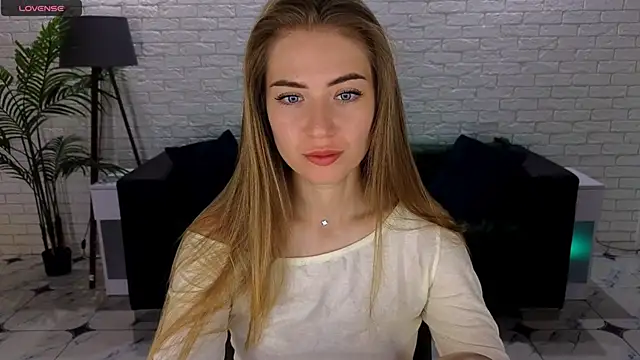 Adelyna Bird online show from 09.16.25