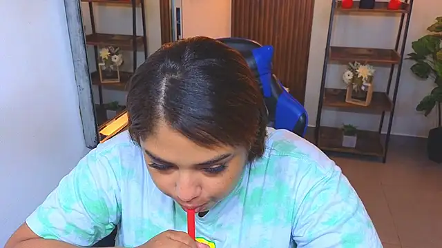 Kenya--Buhle online show from 04.14.26