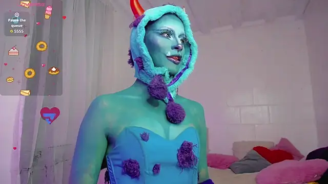 Summer XO online show from 11.01.25