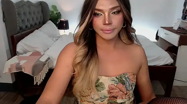 liaa lurrecams online show from 01.29.25