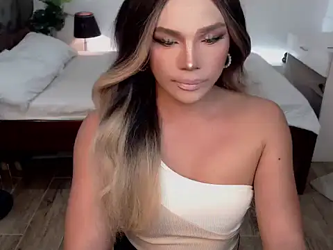 liaa lurrecams online show from 11.06.25